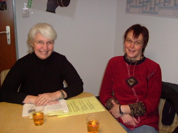 Erfinden in diesem Jahr den "Heimatkalender": Rita Kreienfeld und Anke Johannfunke Foto: Erfinden in diesem Jahr den "Heimatkalender": Rita Kreienfeld und Anke Johannfunke